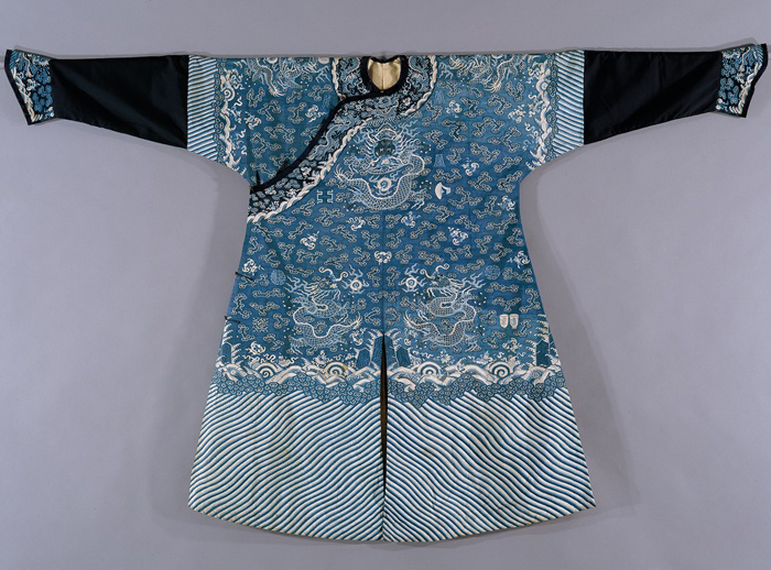 Twelve-symbol Semiformal Robe Worn during a Ritual for Rain 첨부 이미지