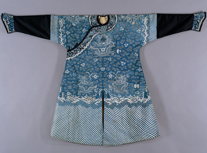 Twelve-symbol Semiformal Robe Worn during a Ritual for Rain 대표이미지